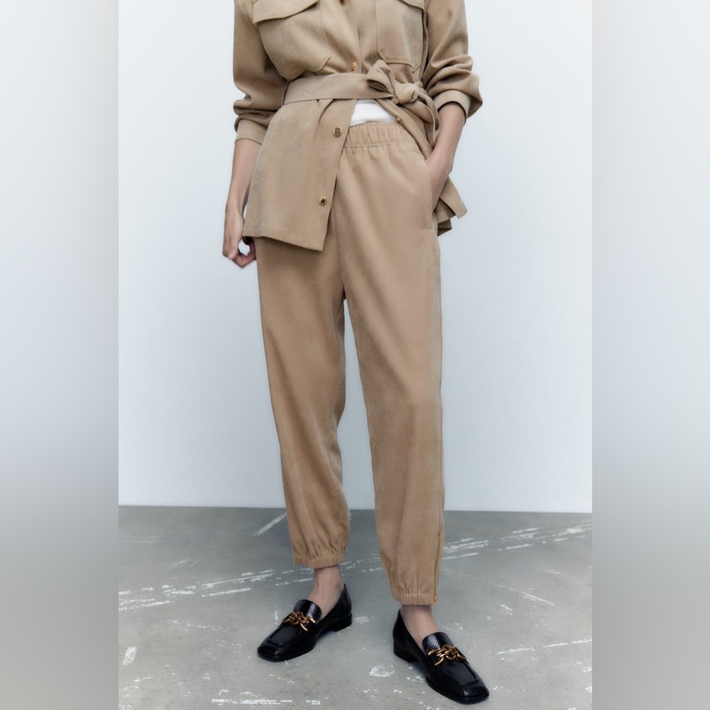 BRAND NEW Zara Jogger Pants With Golden Zipper At Hem Sz S